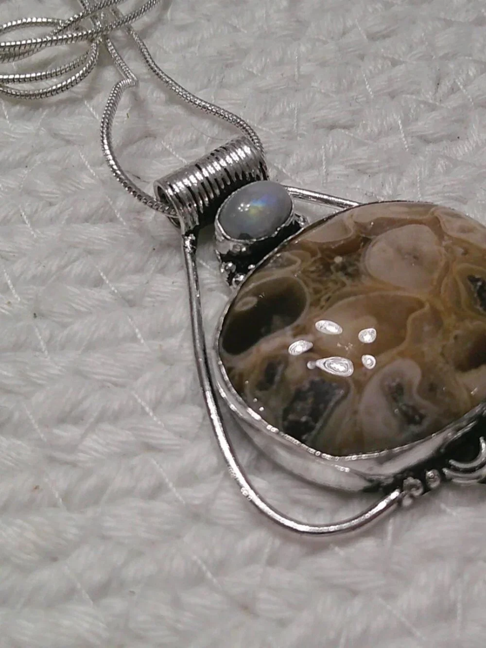 Gorgeous ROCK FOSSIL & RAINBOW MOONSTONE Handmade Sterling 925 Necklace #992E